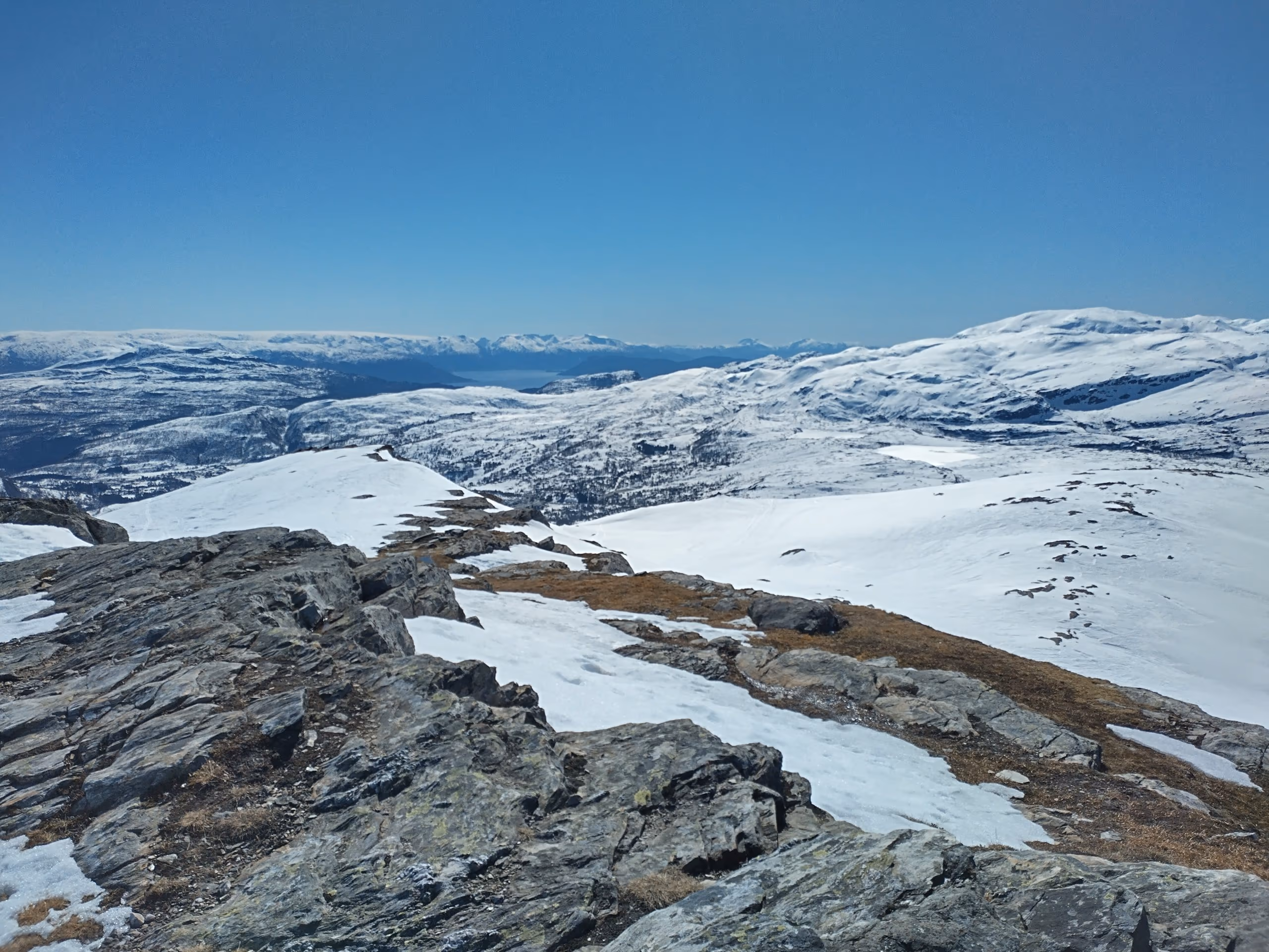 Stiar og natur i nærområdet ved leirstaden